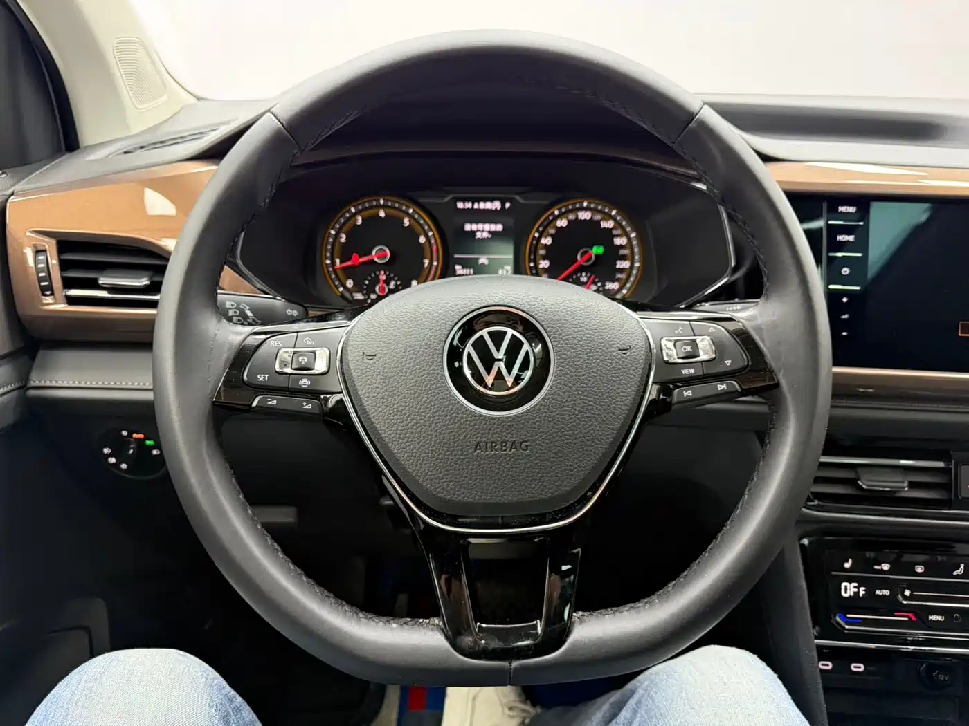 Volkswagen Tharu 2021 280TSI 2WD Luxury Plus фото 7