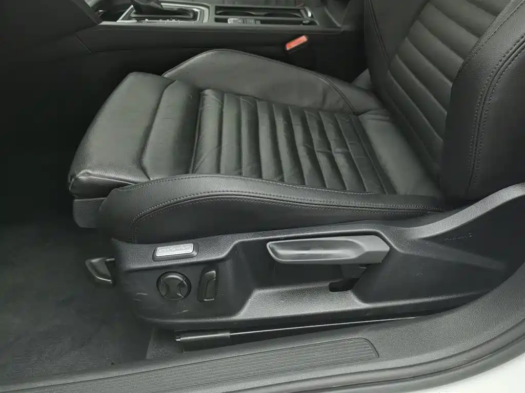 Volkswagen Weilan 2018 380TSI 2WD Comfort Edition фото 20