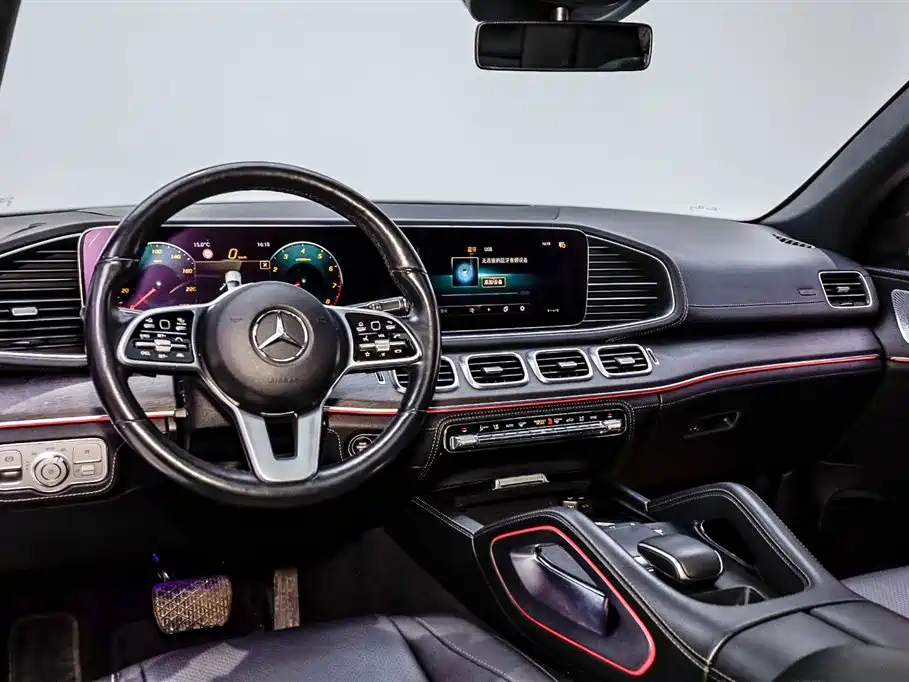Mercedes-Benz GLE 2020 GLE 350 4MATIC Luxury фото 5
