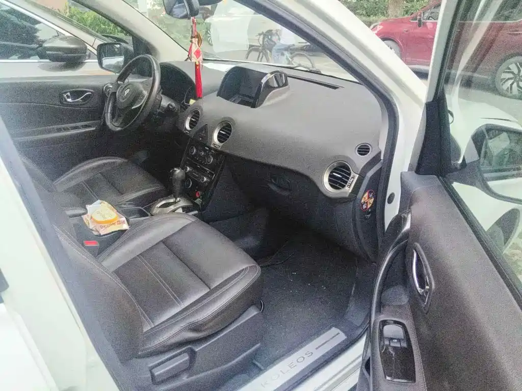 Renault Koleos (Import) 2014 2014 Facelift 2.5L 2WD Comfort Edition