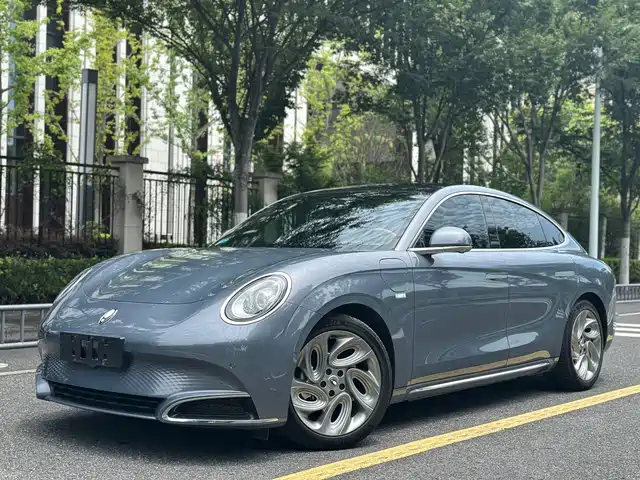 Ora Ora Lightning Cat 2022 555km Premium Edition