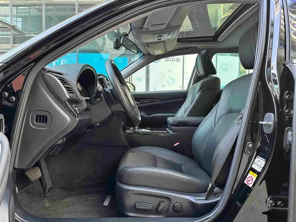 2019 Toyota Crown