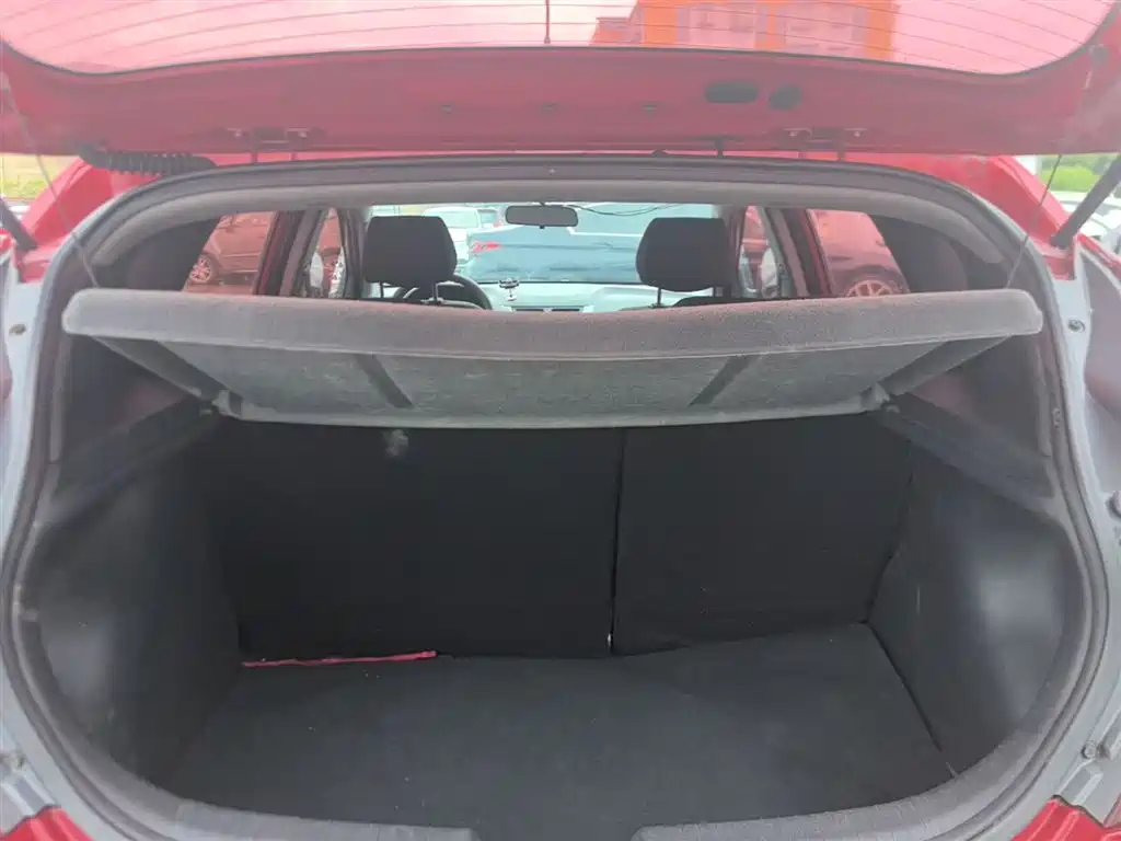 Hyundai Reina 2014 1.4L Manual GLX фото 19