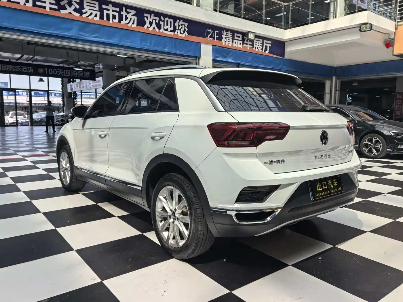 Volkswagen T-ROC 2022 280TSI DSG 2WD Elite PLUS фото 5