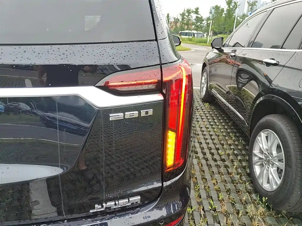 Cadillac XT6 2020 28T 7-seater AWD Premium фото 8