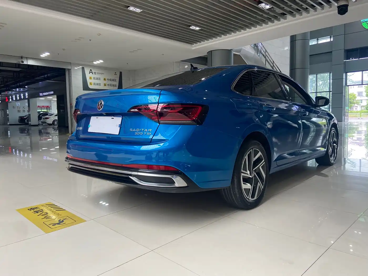 Volkswagen Sagitar 2023 300TSI DSG Surpassing Edition фото 6