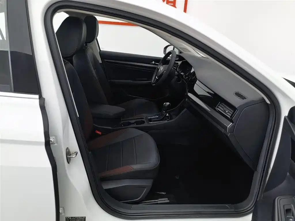 Volkswagen Bora 2021 1.5L Automatic Elite Smart Edition фото 23