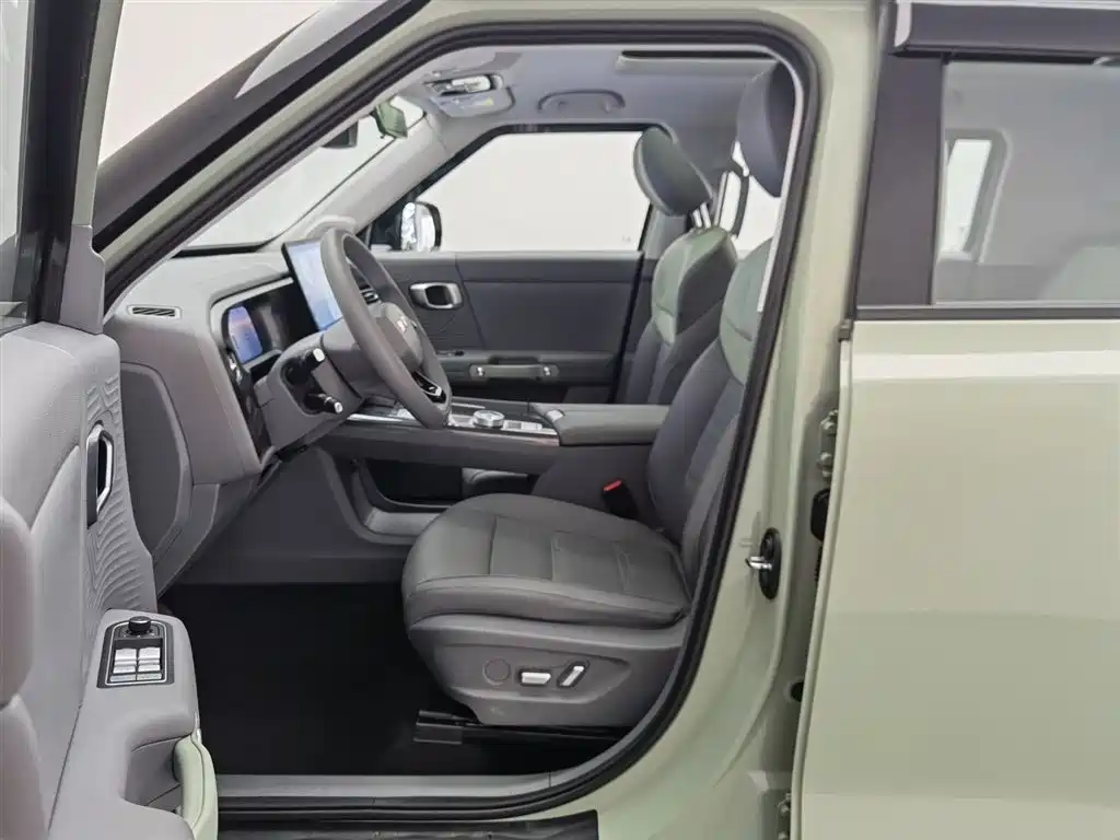 BAIC ORV Beijing Off-Road BJ30 2024 1.5T Magic Core Electric Drive Advanced Edition фото 10