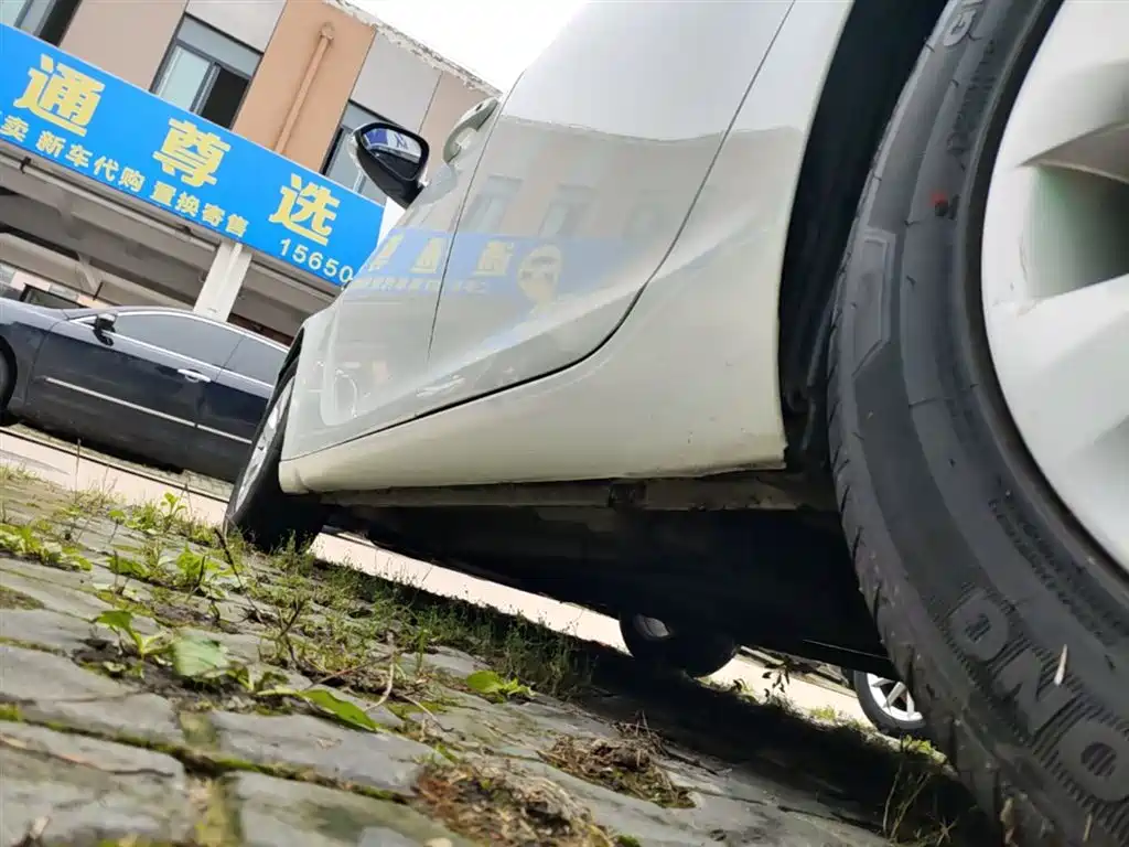 Buick Regal 2014 2.0L Leading Fashion Type фото 22