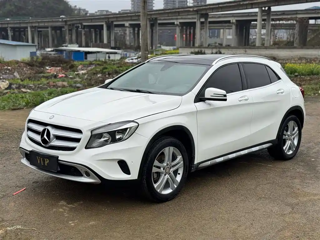 Mercedes-Benz GLA 2016 GLA 200 Dynamic
