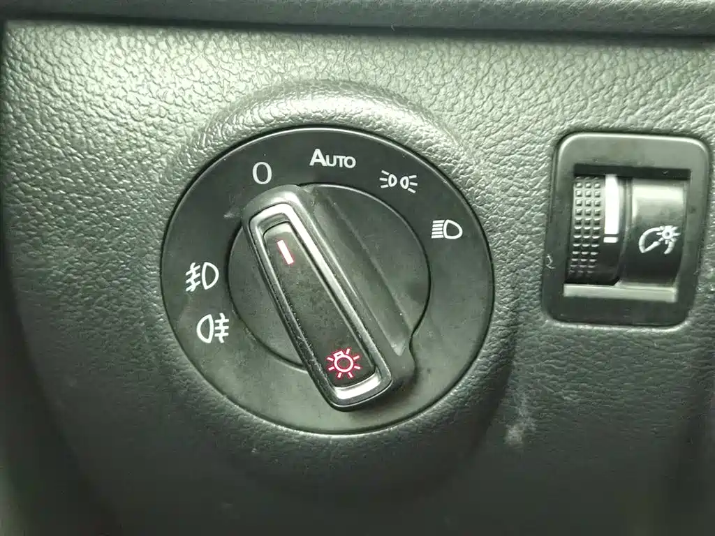 Volkswagen Tiguan 2015 2.0TSI Automatic 4WD Flagship фото 21
