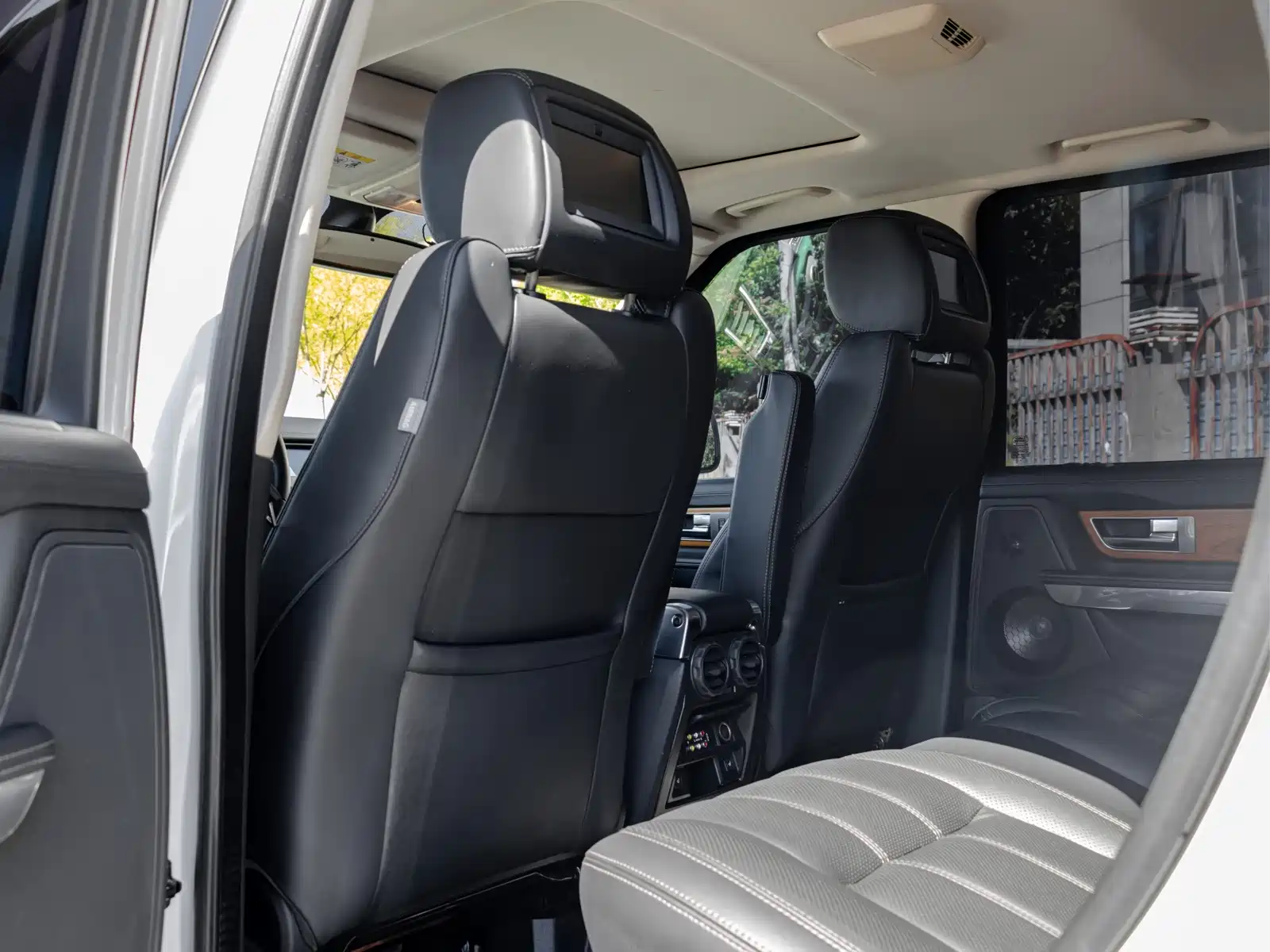 صورة 18 - Land Rover Range Rover Sport