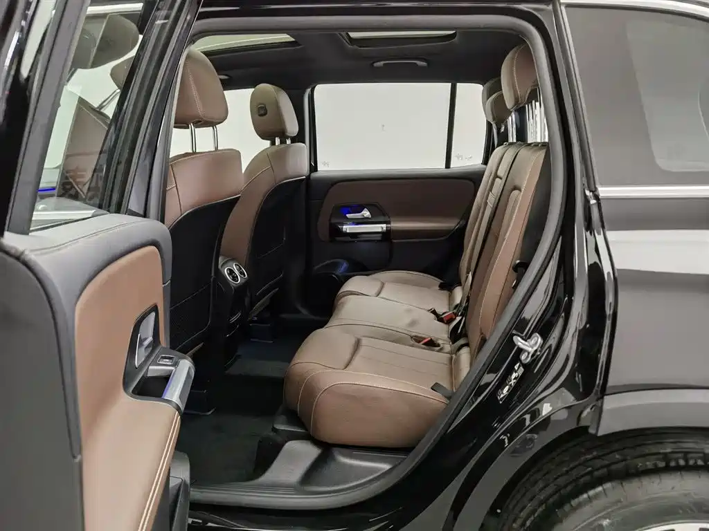 Mercedes-Benz GLB 2024 Facelift GLB 220 Dynamic фото 15