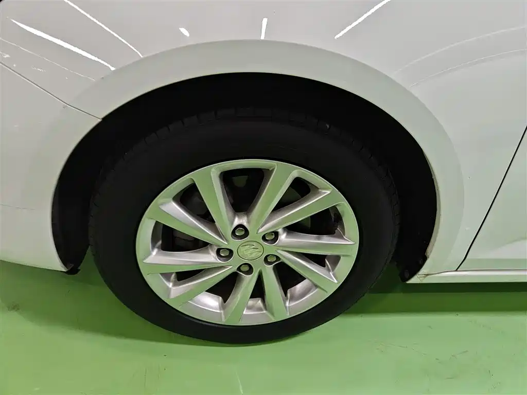 Buick Verano 2019 Sedan 15S Auto Leading фото 23