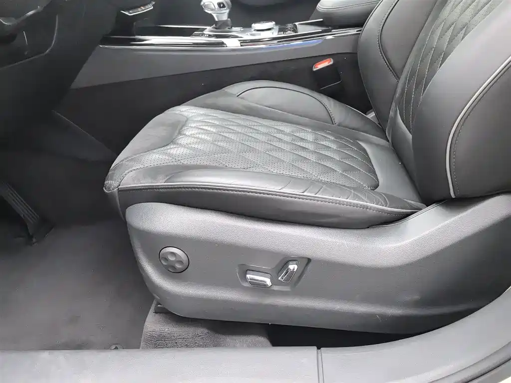 Hongqi HS5 2019 2.0T Smart Connect Enjoy Edition фото 20