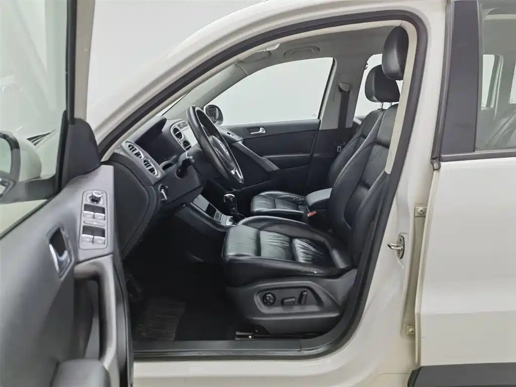 Volkswagen Tiguan 2012 1.8TSI Automatic 2WD Trend Edition фото 10