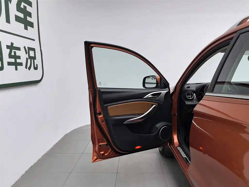 BYD Song 2016 1.5TI Manual Premium фото 8