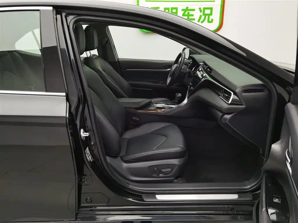 Toyota Camry 2019 Facelift 2.0G Luxury Edition фото 23