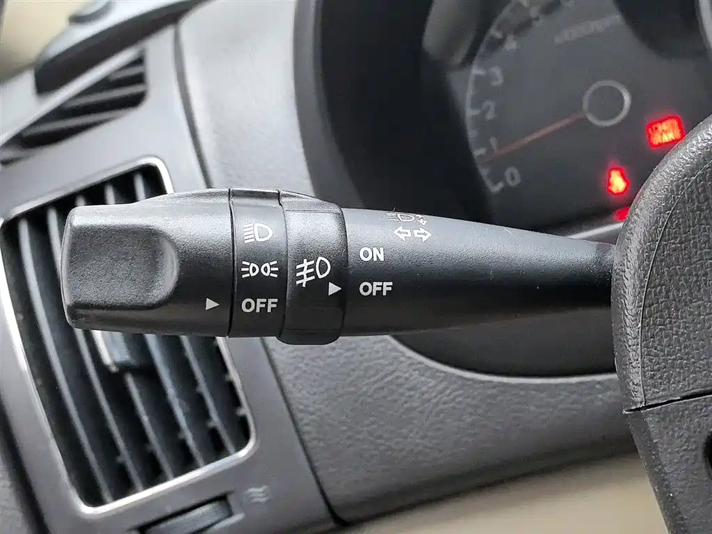 Hyundai Elantra 2011 1.6L Manual Comfort фото 21
