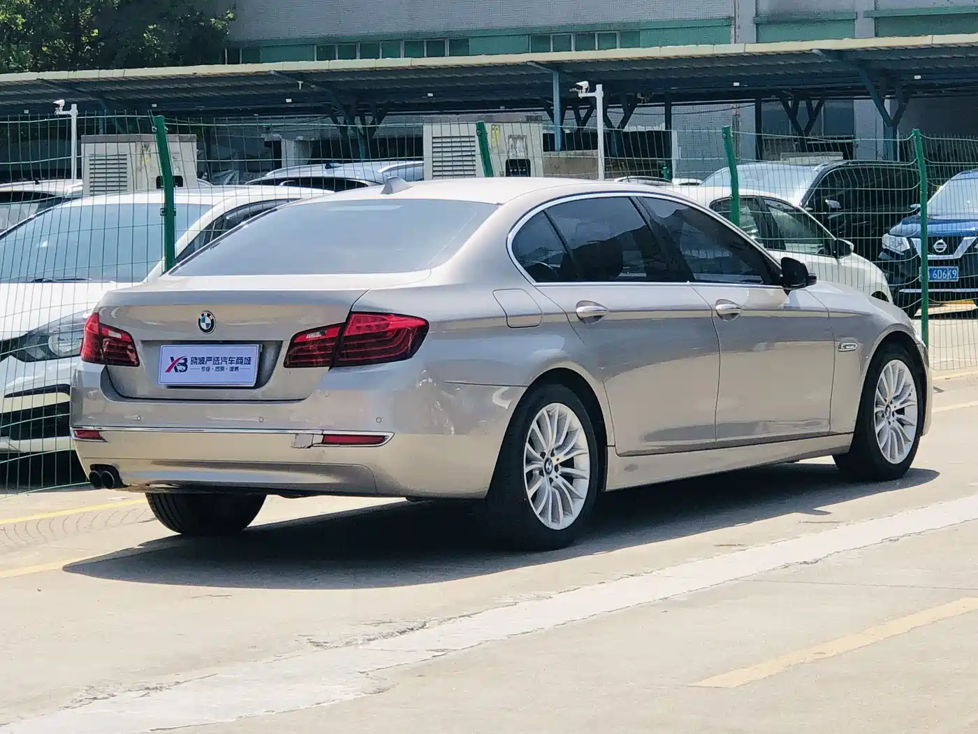 BMW 5 Series 2014 525Li Luxury Design Package фото 2