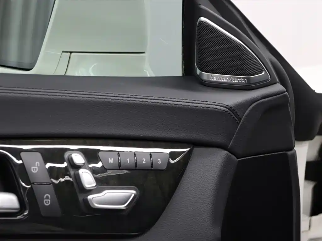Mercedes-Benz CLS 2016 CLS 320 Edition фото 7