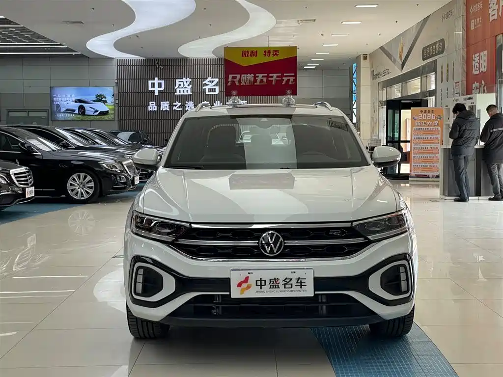 VOLKSWAGEN T-ROC EXPLORING SONGS