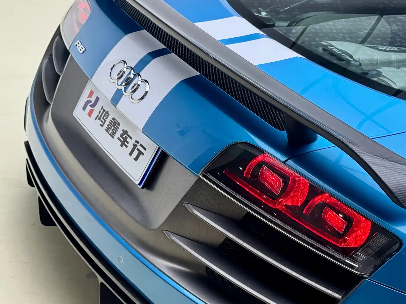 Фото 6 - Audi R8