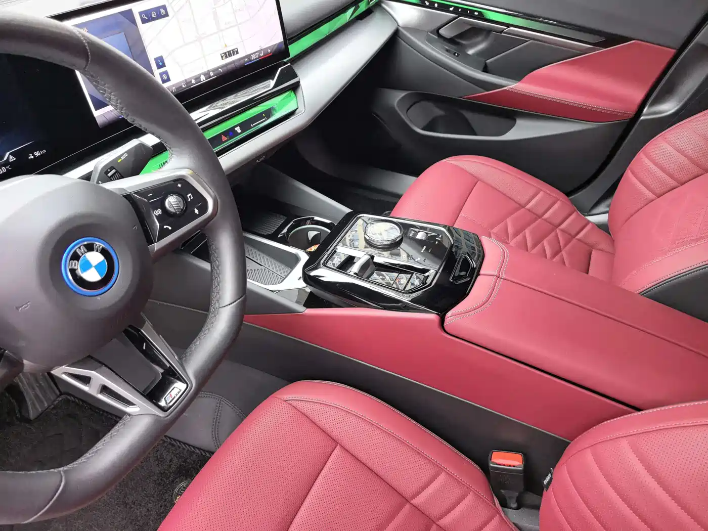 BMW i5 2024 eDrive 35L Premium Model M Sport Package фото 10