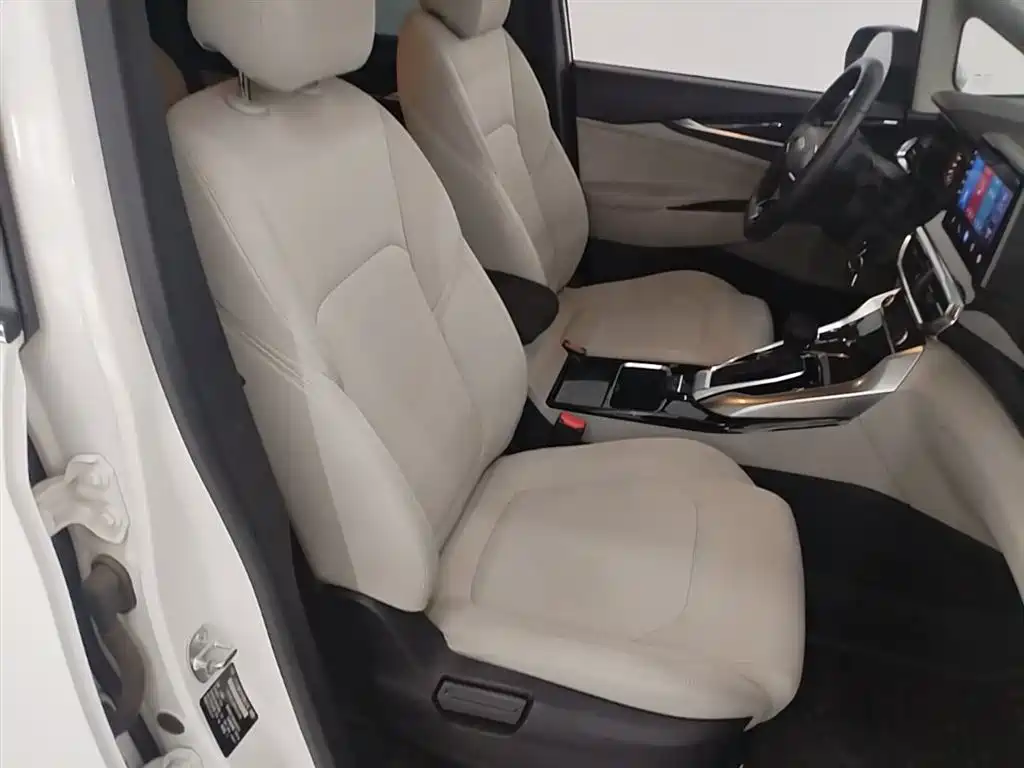SAIC Maxus Maxus G50 2022 1.5T Automatic Changyou A фото 25