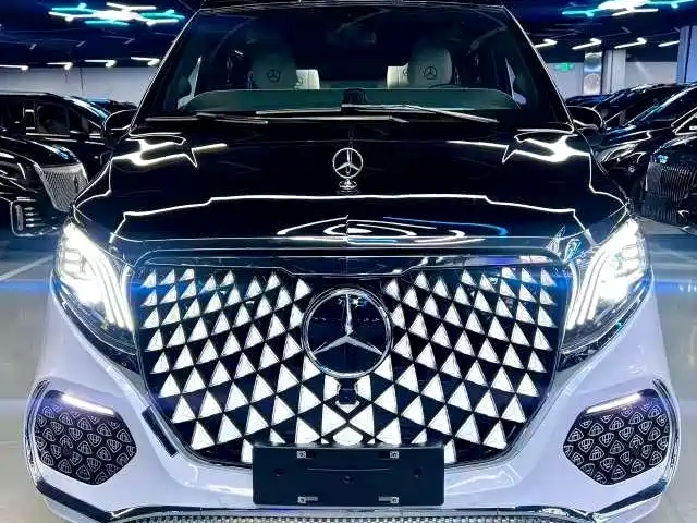 Mercedes-Benz Vito 2023 2.0T Business 7-Seater