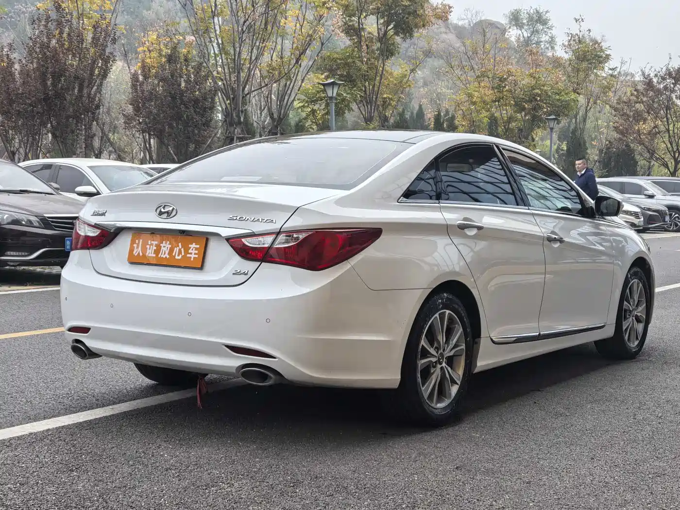 Hyundai Sonata 2014 2.4L Automatic Leading Edition China IV фото 2