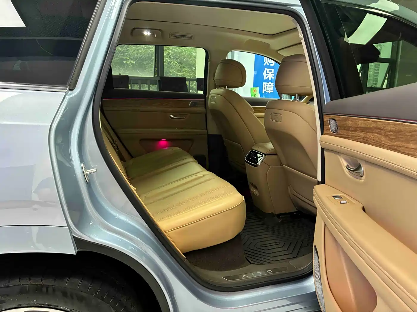 AITO Wenjie AITO M7 2024 1.5T AWD Plus 5-Seater фото 9