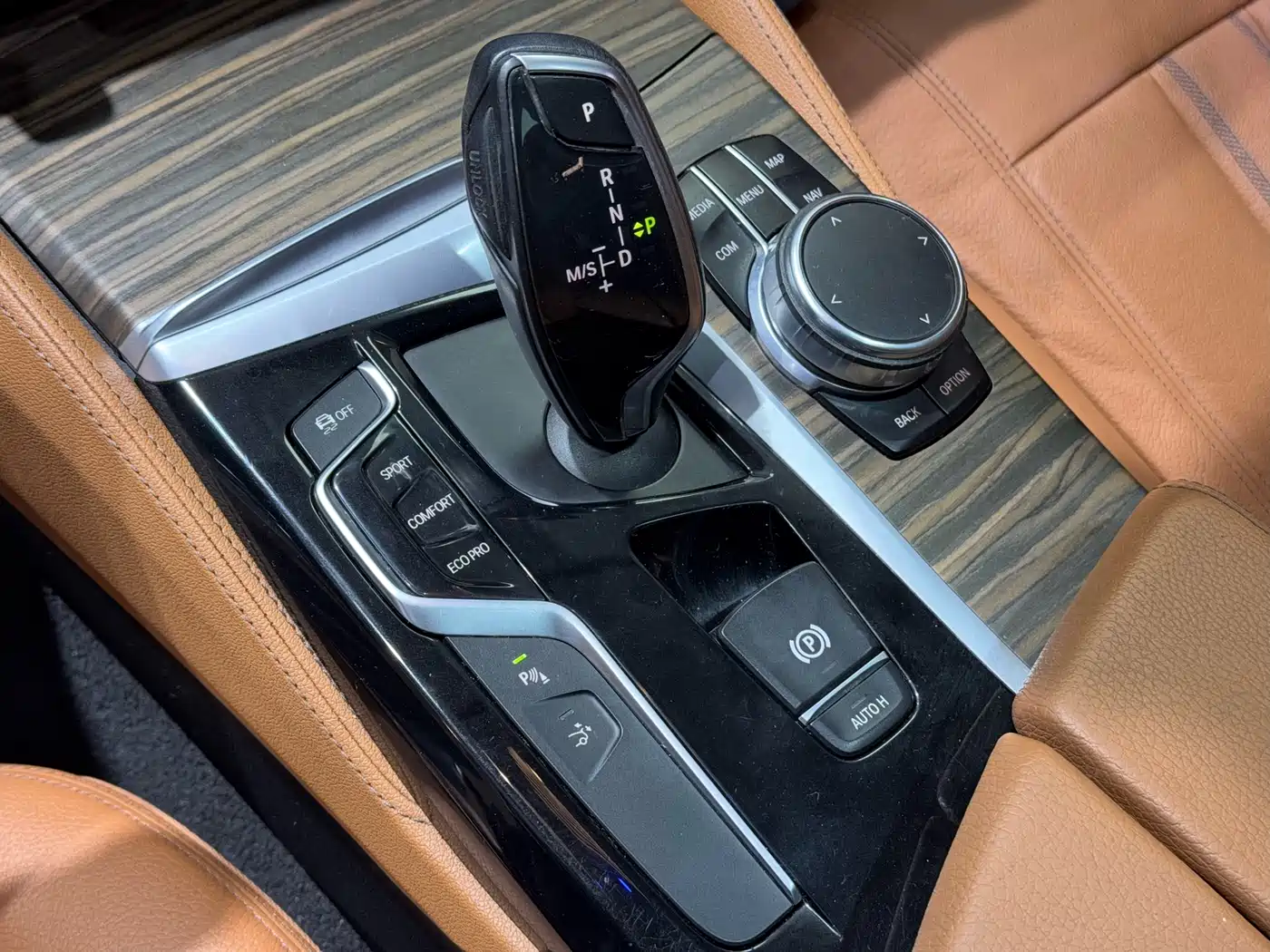 BMW 6 Series GT 2018 630i Luxury Design Package фото 8