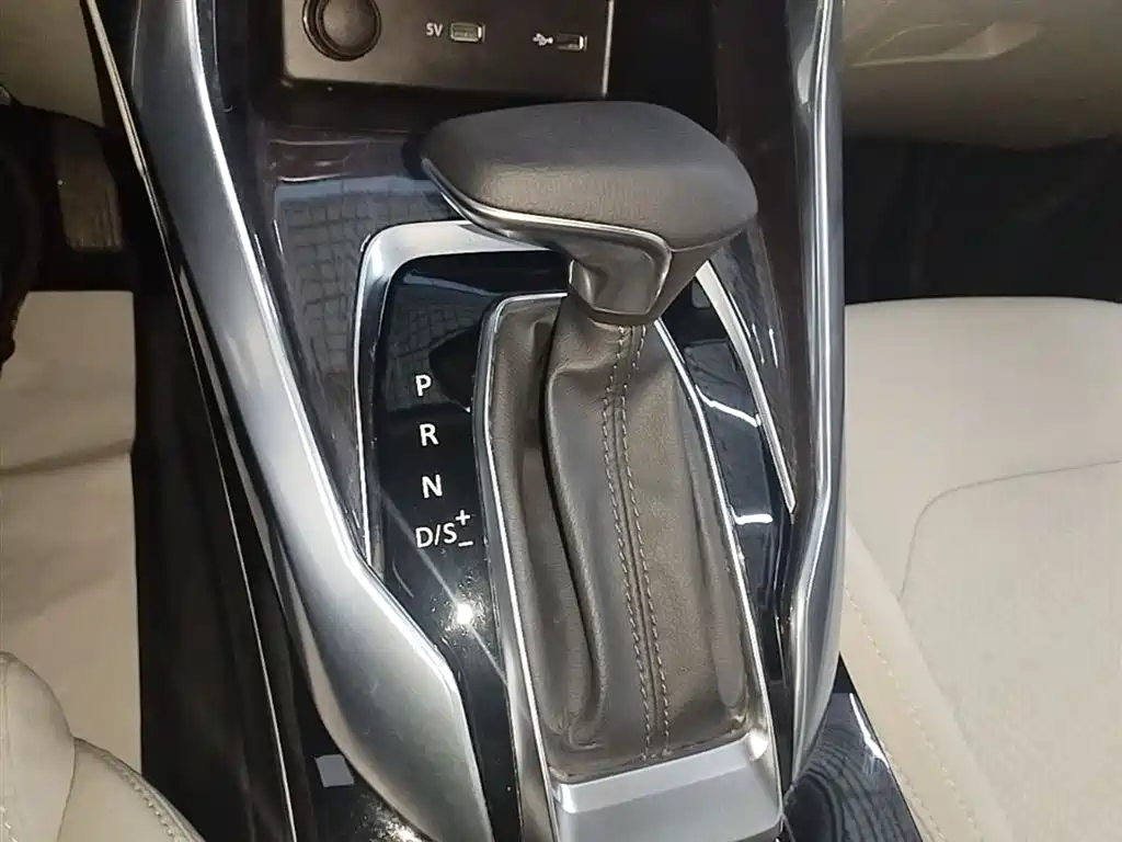 SAIC Maxus Maxus G50 2022 1.5T Automatic Changyou A фото 14
