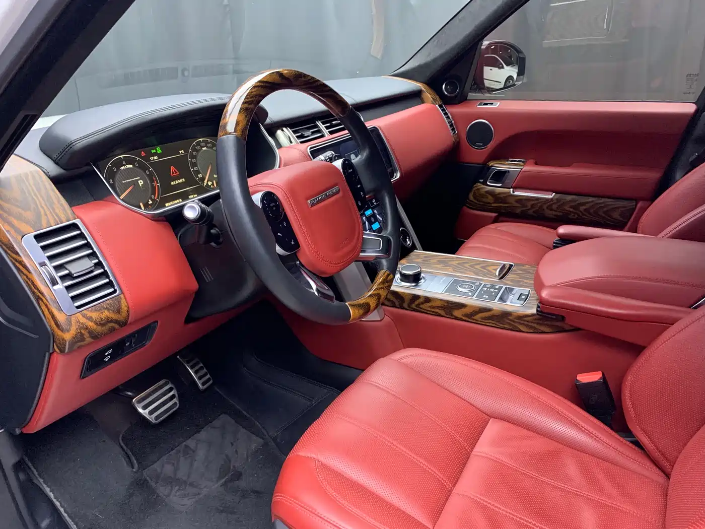 Land Rover Range Rover 2013 5.0 SC V8 AB Ultimate Genesis Edition фото 5