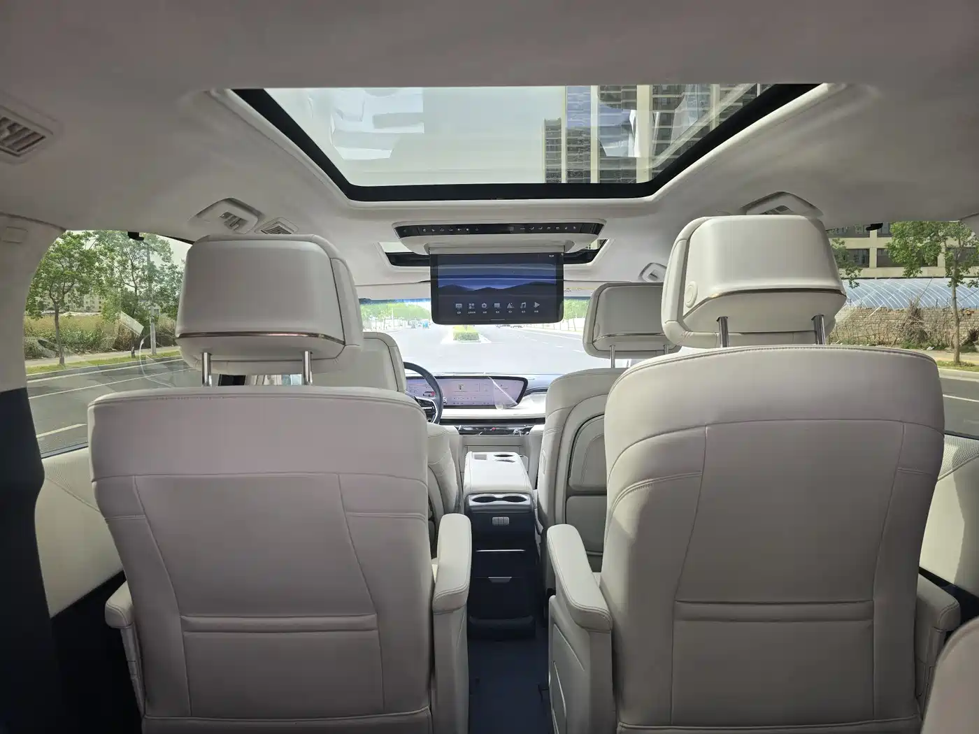 Buick GL8 New Energy 2024 Landglory Luxury Edition 7-Seater фото 6