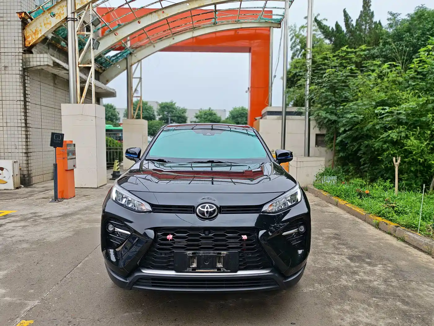 Toyota Wildlander 2022 2.0L CVT FWD Luxury PLUS Edition фото 2