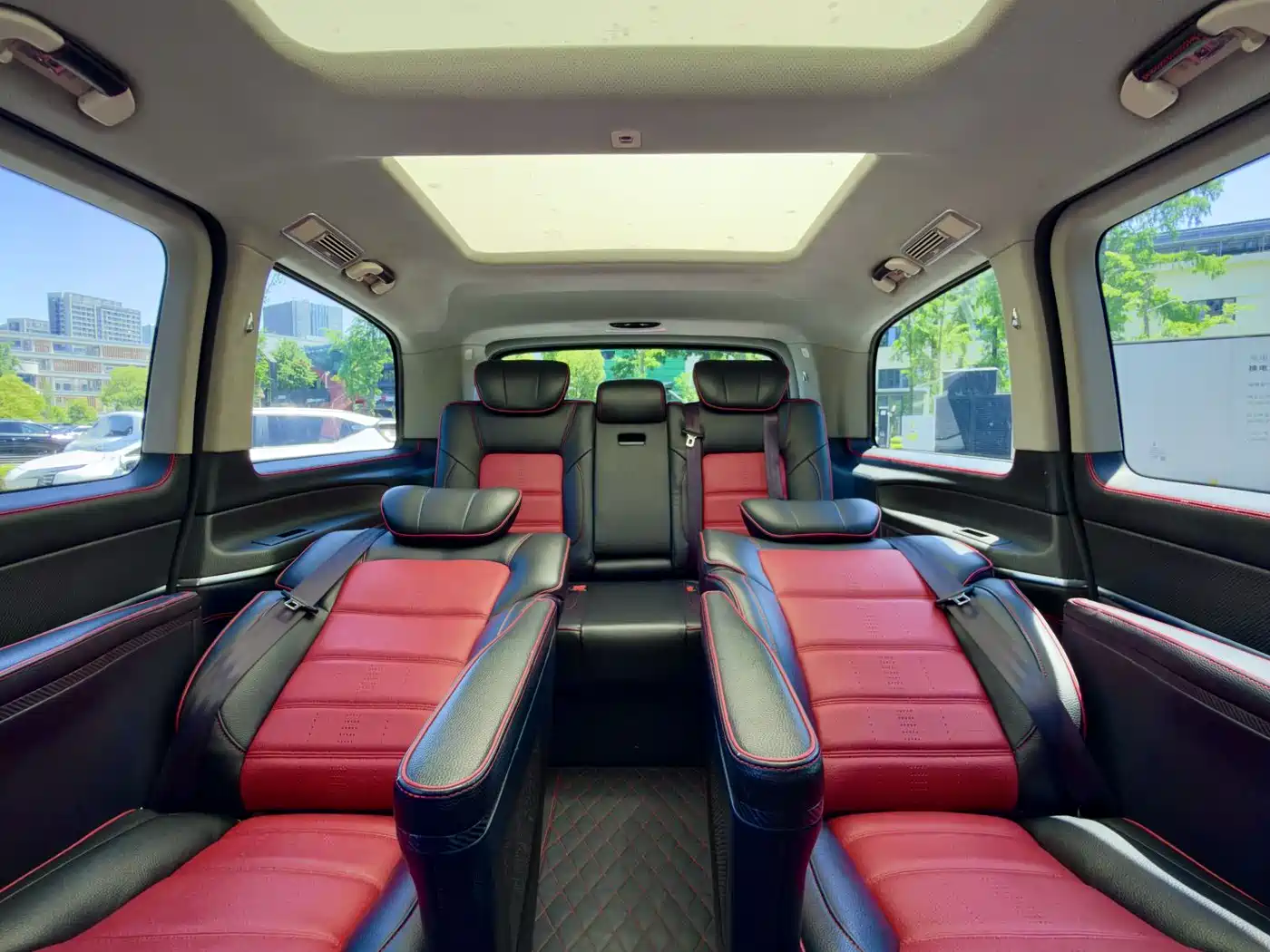 Mercedes-Benz V-Class 2020 V 260 Navigator Edition фото 8