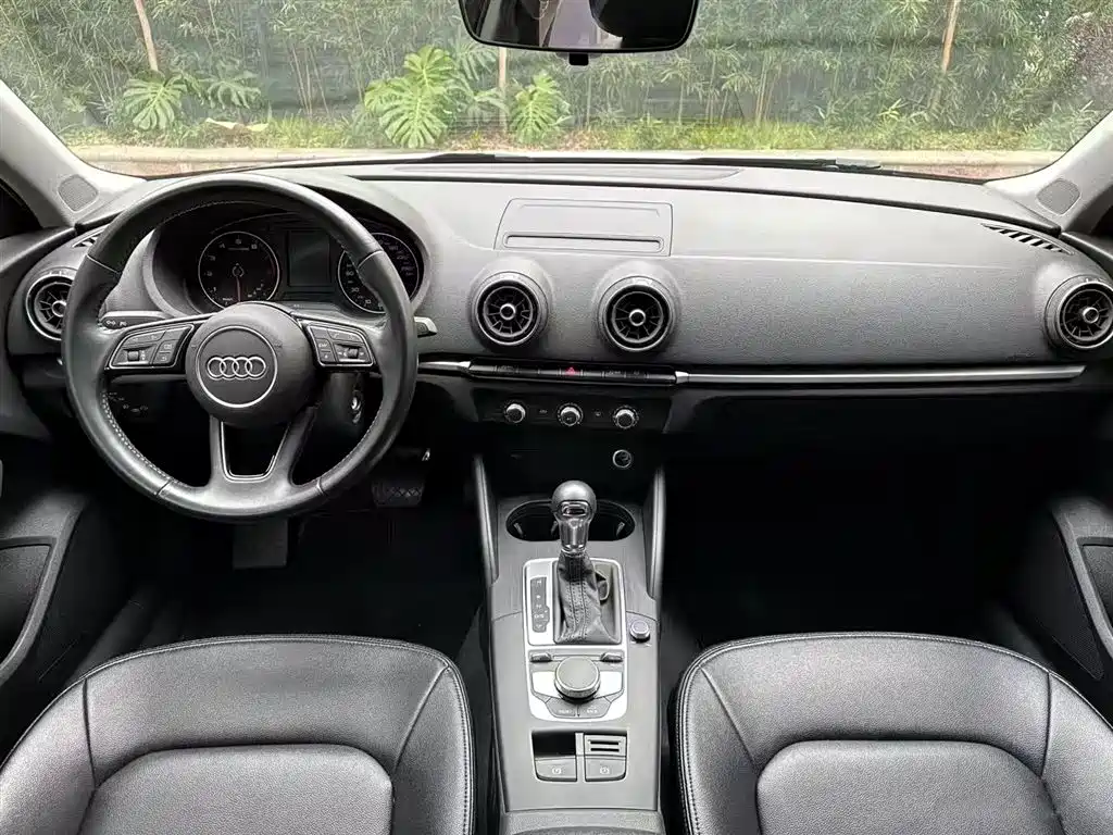Audi A3 2019 Limousine 35 TFSI Progressive China VI фото 5