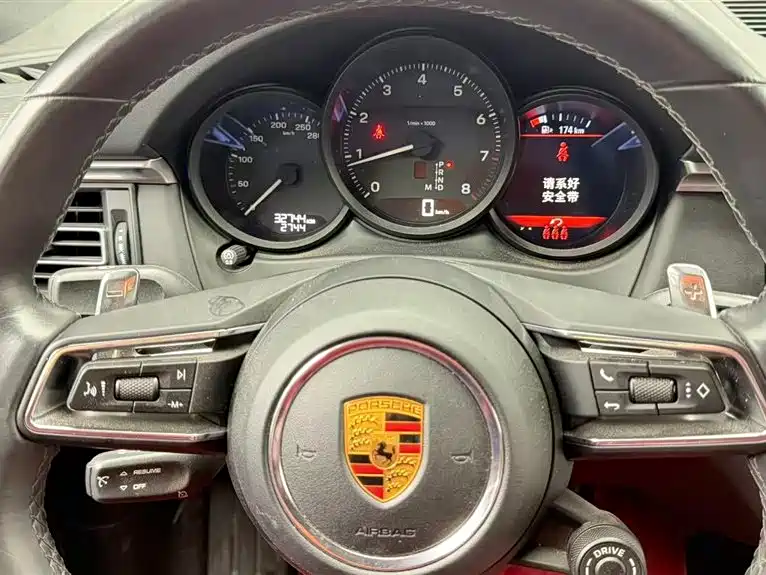 Porsche Macan 2023 Macan 2.0T фото 12