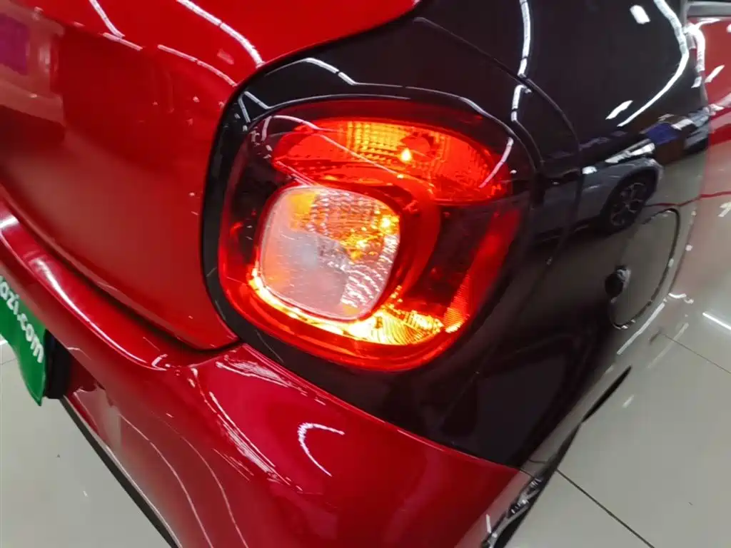 smart forfour 2018 2016 Model 0.9T 66kW Pioneer Edition