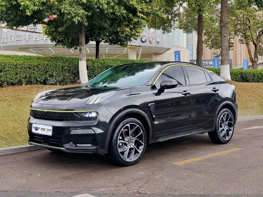 Lynk & Co 05 2022 2.0TD 2WD Shine Halo