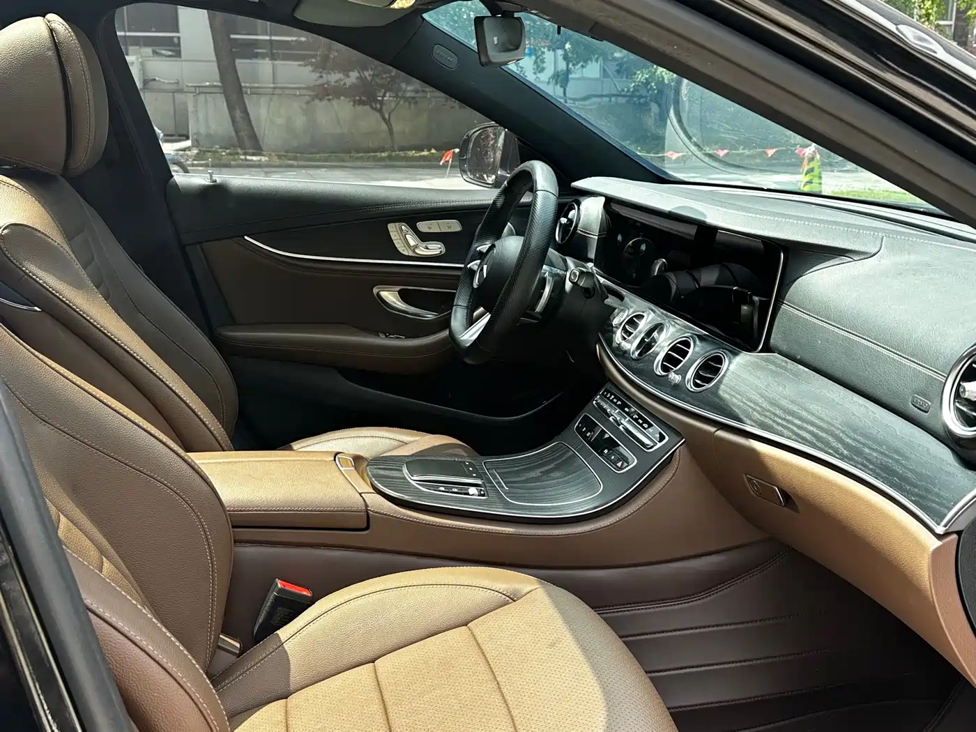 Mercedes-Benz E-Class 2023 E 300 L Premium фото 11