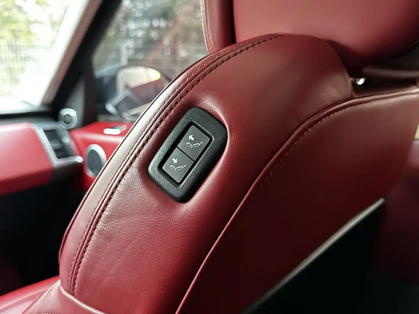Land Rover Range Rover Sport 2020 3.0 L6 HSE DYNAMIC фото 5