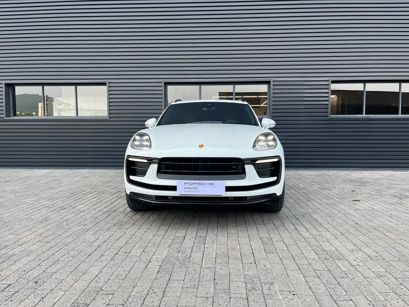 Porsche Macan 2022 Macan 2.0T фото 2