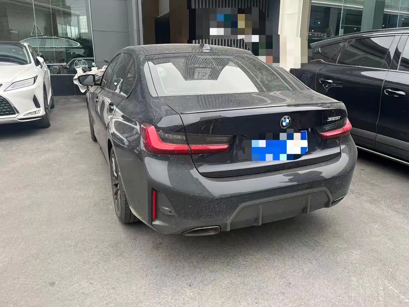 BMW 3 Series 2023 325i M Sport Black Night Package фото 10
