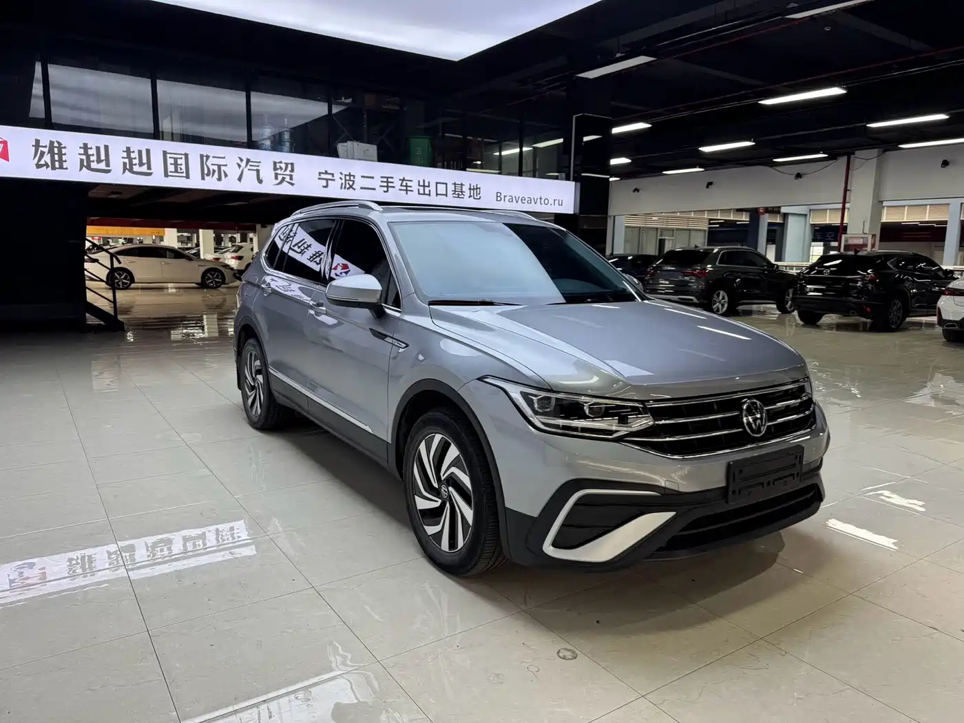 Volkswagen Tiguan L 2023 280TSI 2WD Trend Limited Edition фото 3