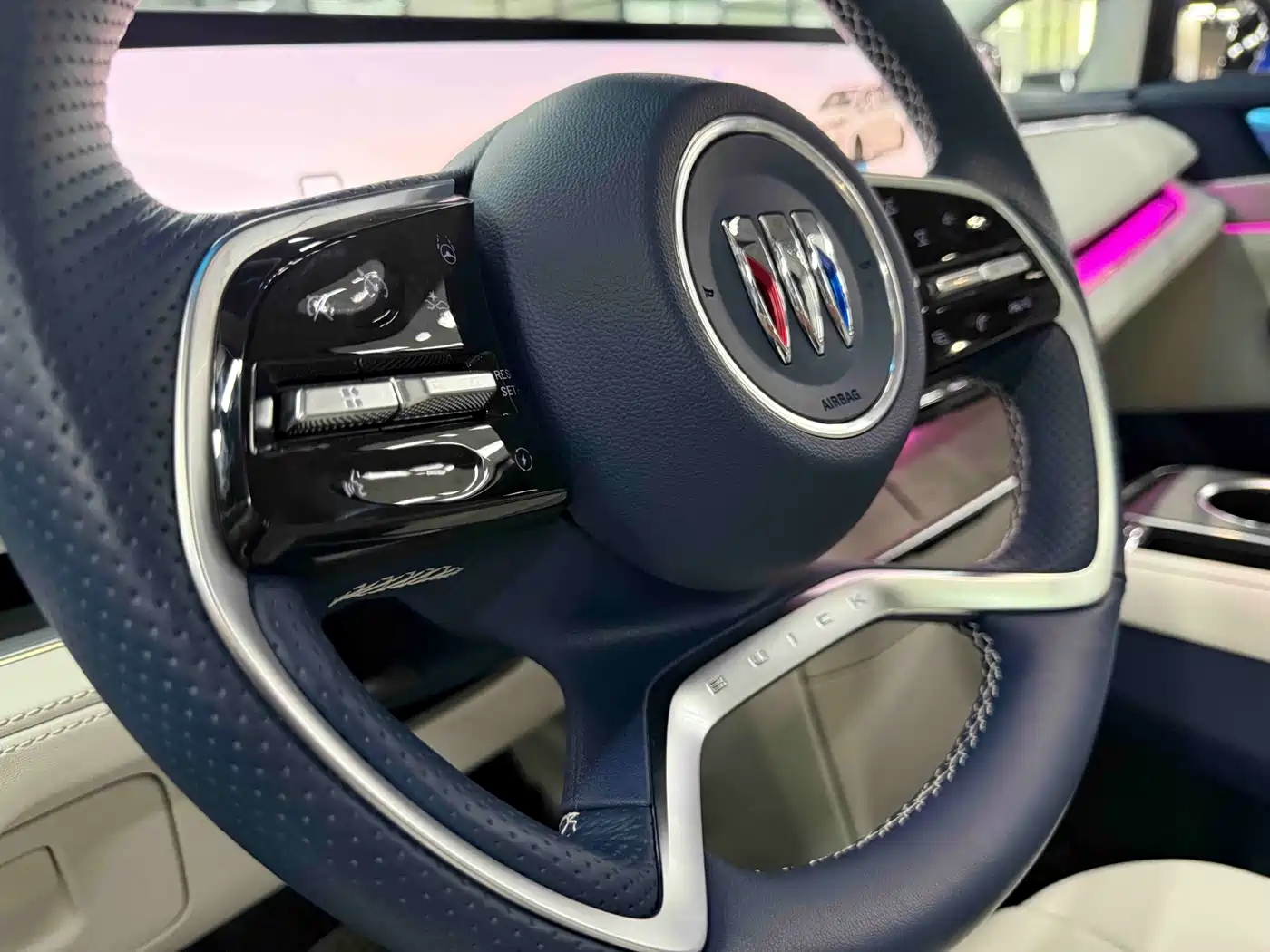 Buick GL8 New Energy 2024 Landglory Luxury Edition 7-Seater фото 25