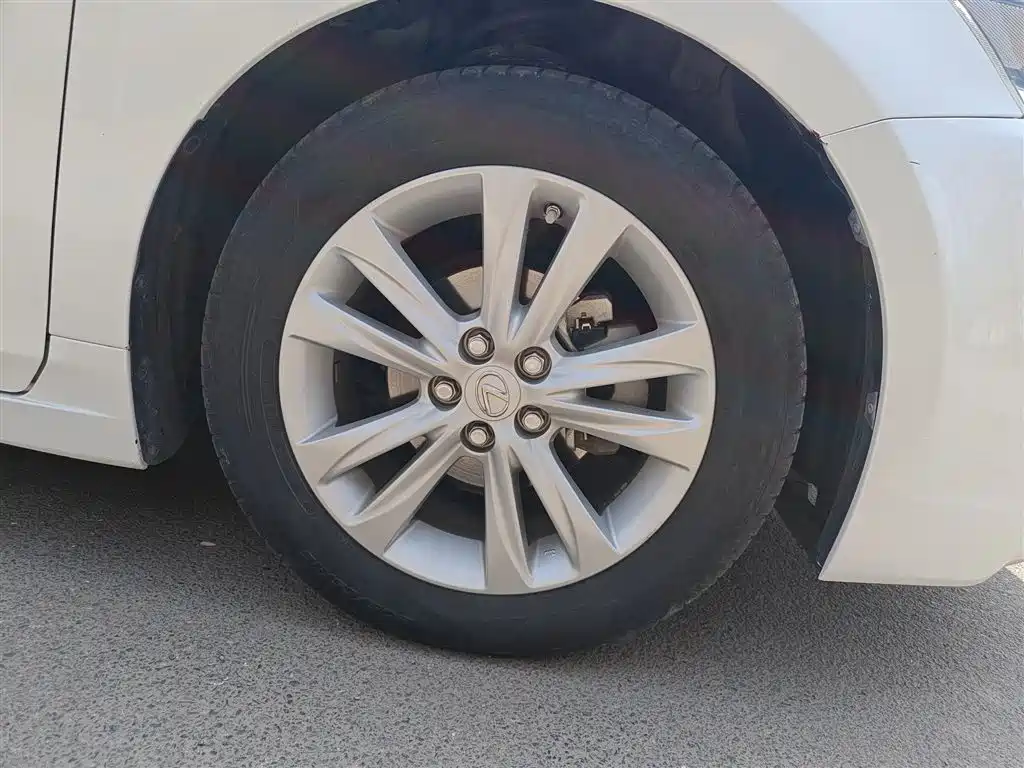 Lexus CT 2014 CT200h Comfort Edition Dual Tone фото 23