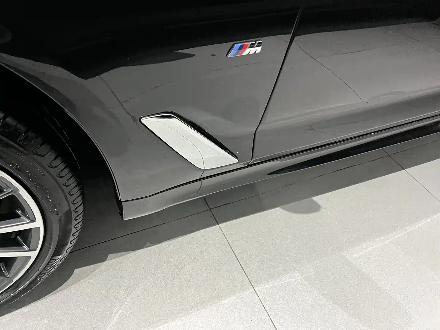 BMW 5 Series 2022 Model Second Facelift 530Li Leading M Sport Package фото 7